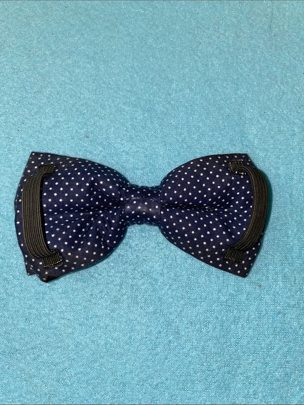 DOG Bow Tie Accessory slides onto collar navy blue white polka dots size OSFA